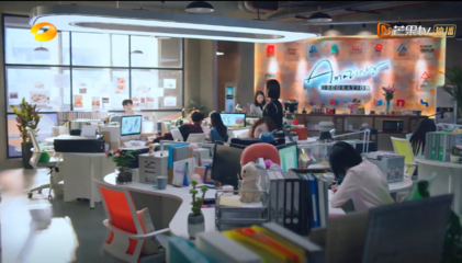屏风职员办公桌 屏风设计的艺术与功能融合